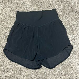EUC lululemon nulu and mesh high rise yoga shorts size 6 in black